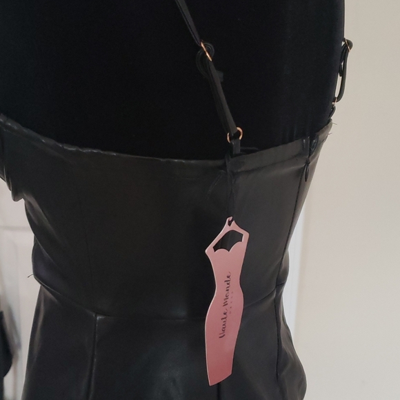 Dress - Picture 3 of 5